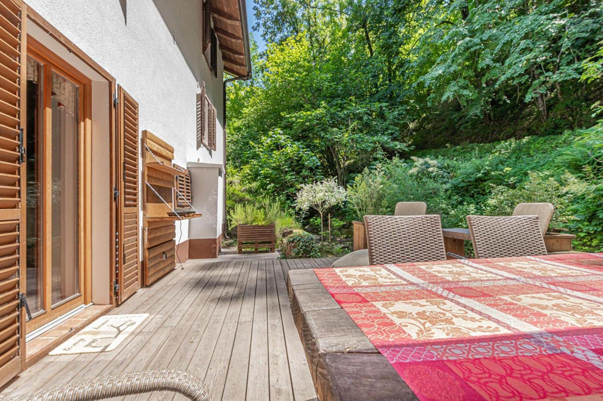 House By The Stream - Happy Rentals Avce المظهر الخارجي الصورة
